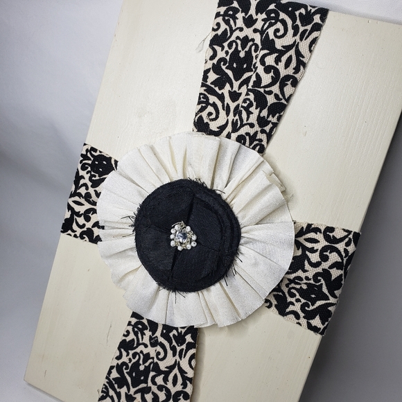 Handmade Wall Plaque Cream & Black Painted Wood Scroll Damask Fabric 11.5" x 7" - Picture 4 of 8